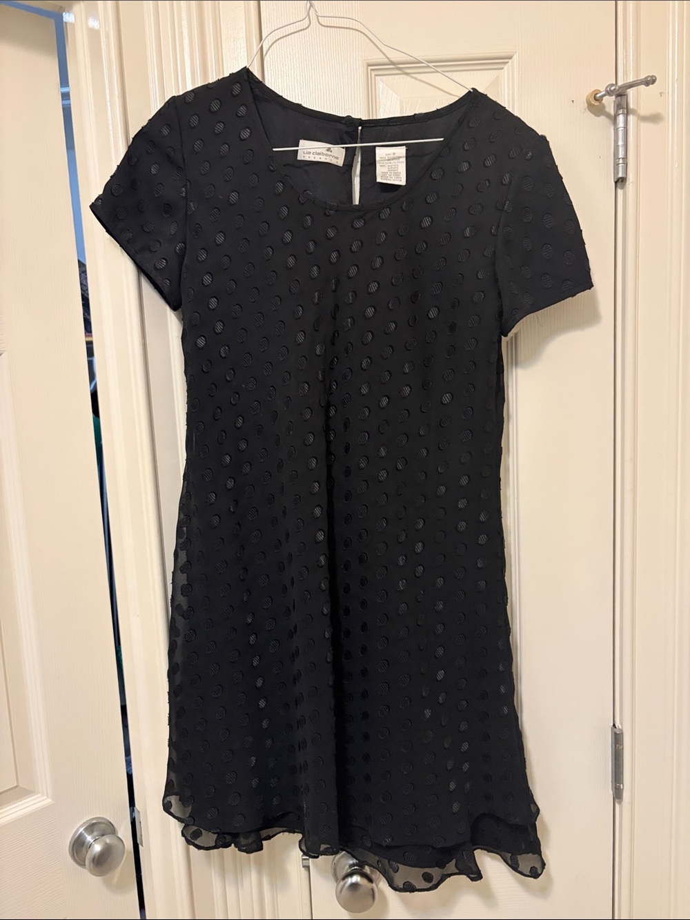 Liz Claiborne Black Textured Dot Short Sleeve Mini Dress
